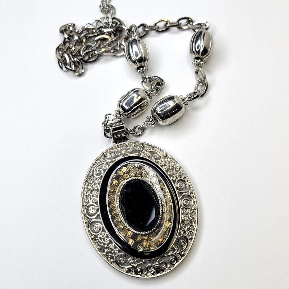 Black and Silver tone Oval Pendant Necklace